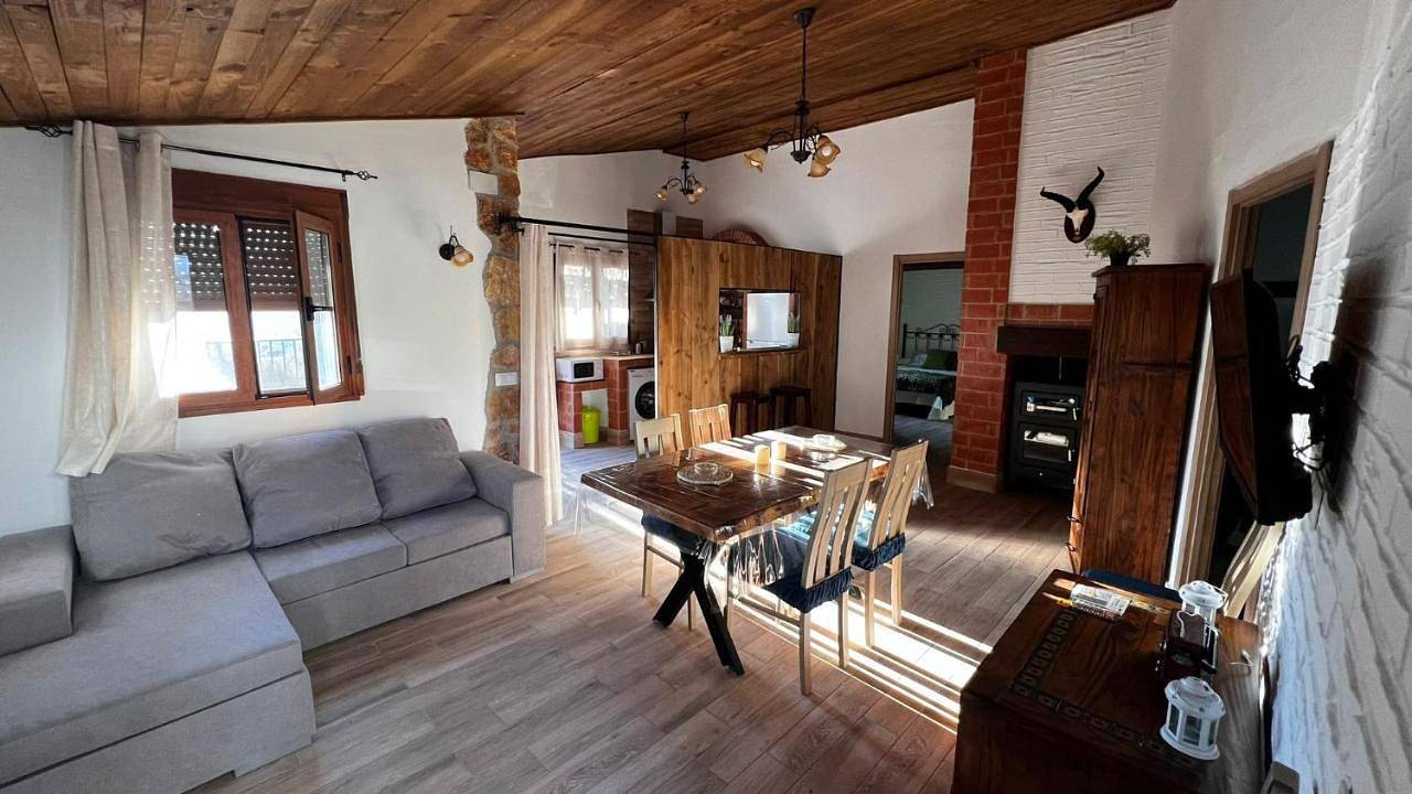 Entresierras Apartamentos rurales con chimenea, barbacoa y espacio para eventos in El Almicerán, Cazorla