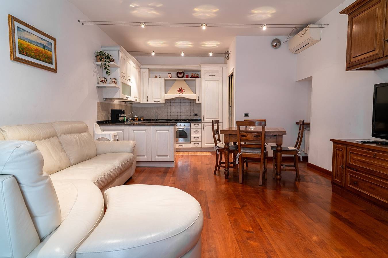 Barsotti House - Lucca Vacation Home with Wi-Fi and Washing Machine in Lucca, Lucca Province