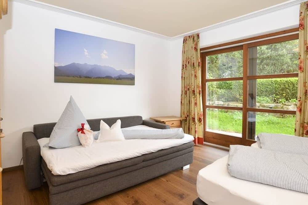 Ganze Wohnung, Apartment Werdenfels mit 56 qm, 2-Zimmer-Apartment, max. für 5 Personen in Seehausen am Staffelsee, Das Blaue Land