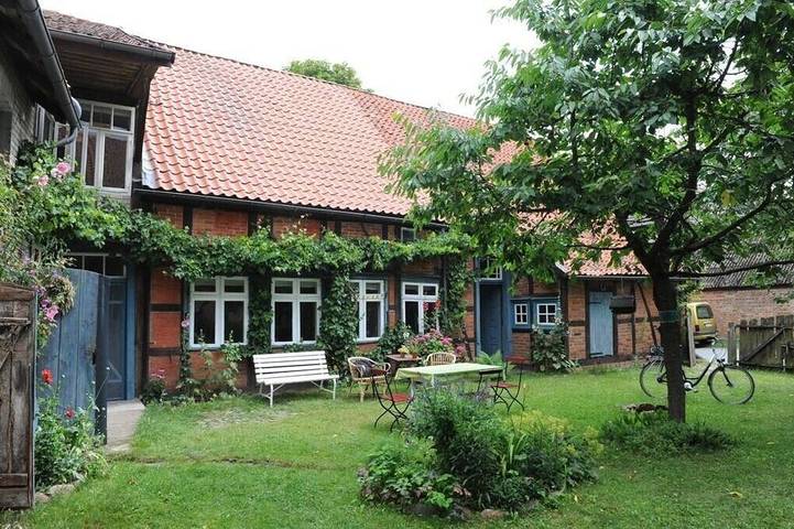 Agriturismo für 15 Personen, mit Garten in Wendland