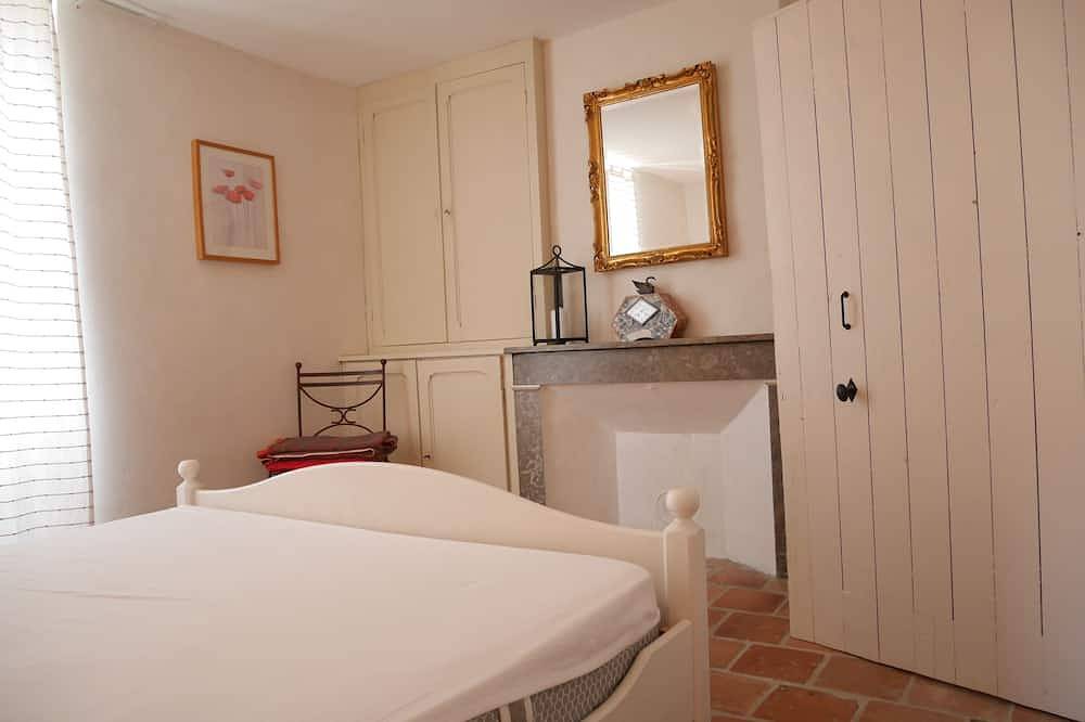 Maison Familiale Tout Confort à Vallon Pont D'arc, Dans Quartier Calme in Vallon-Pont-d'Arc, Gorges de l’Ardèche