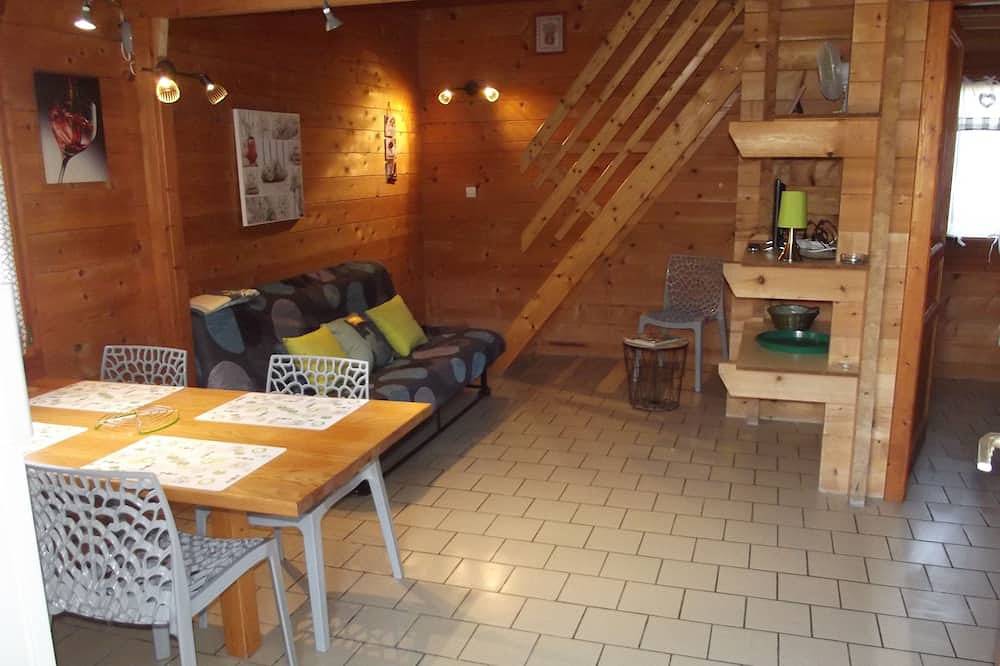 Bourgogne, gite en chalet bois près de Vézelay. in Saint-Moré, Arrondissement d'Avallon