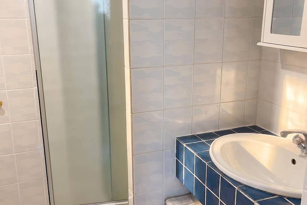 Entire apartment, Homerez - Studio Néris-les-Bains in Néris-les-Bains, Montluçon region
