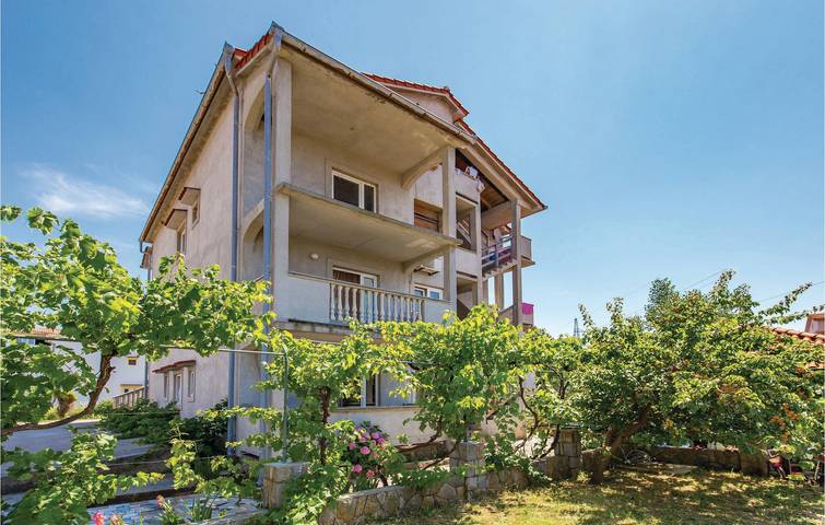 Ferienwohnung für 4 Personen, mit Terrasse in Lopar