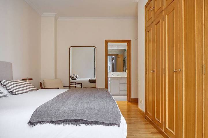 Entire apartment, Always Easy I San Marcial in Playa de la Concha, San Sebastian