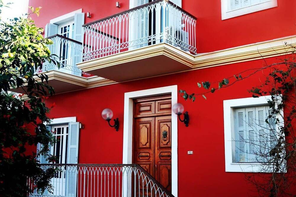 \"Spiti Soueref\" - Venetian Style in Moraitika, Korfu