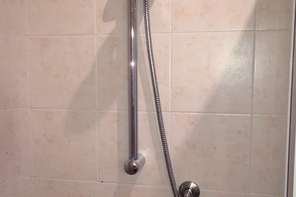 Entire apartment, Casa Greta 5 minutes walk from the beautiful beaches and cycle path.\nbalcony in Taggia (City), Taggia