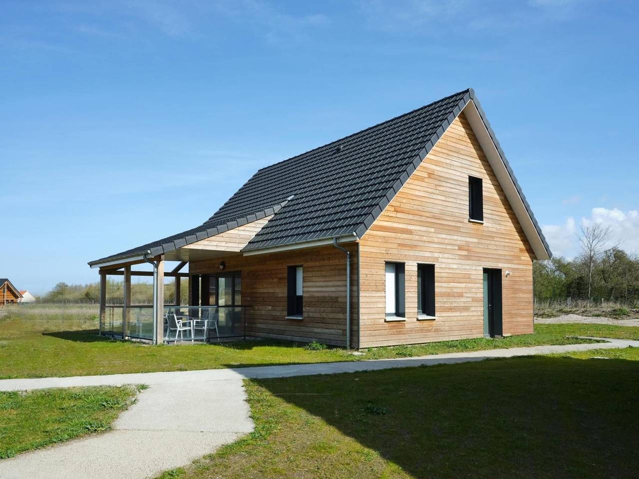 Spacious holiday home with a garden, at 800 m. from the sea in Berck, Montreuil region