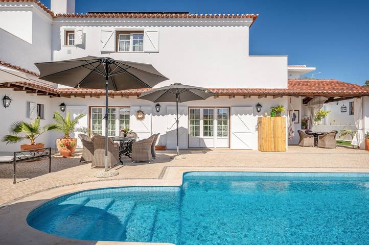 Location de vacances pour 8 personnes, avec balcon ainsi que jardin et piscine à Costa da Caparica - 3