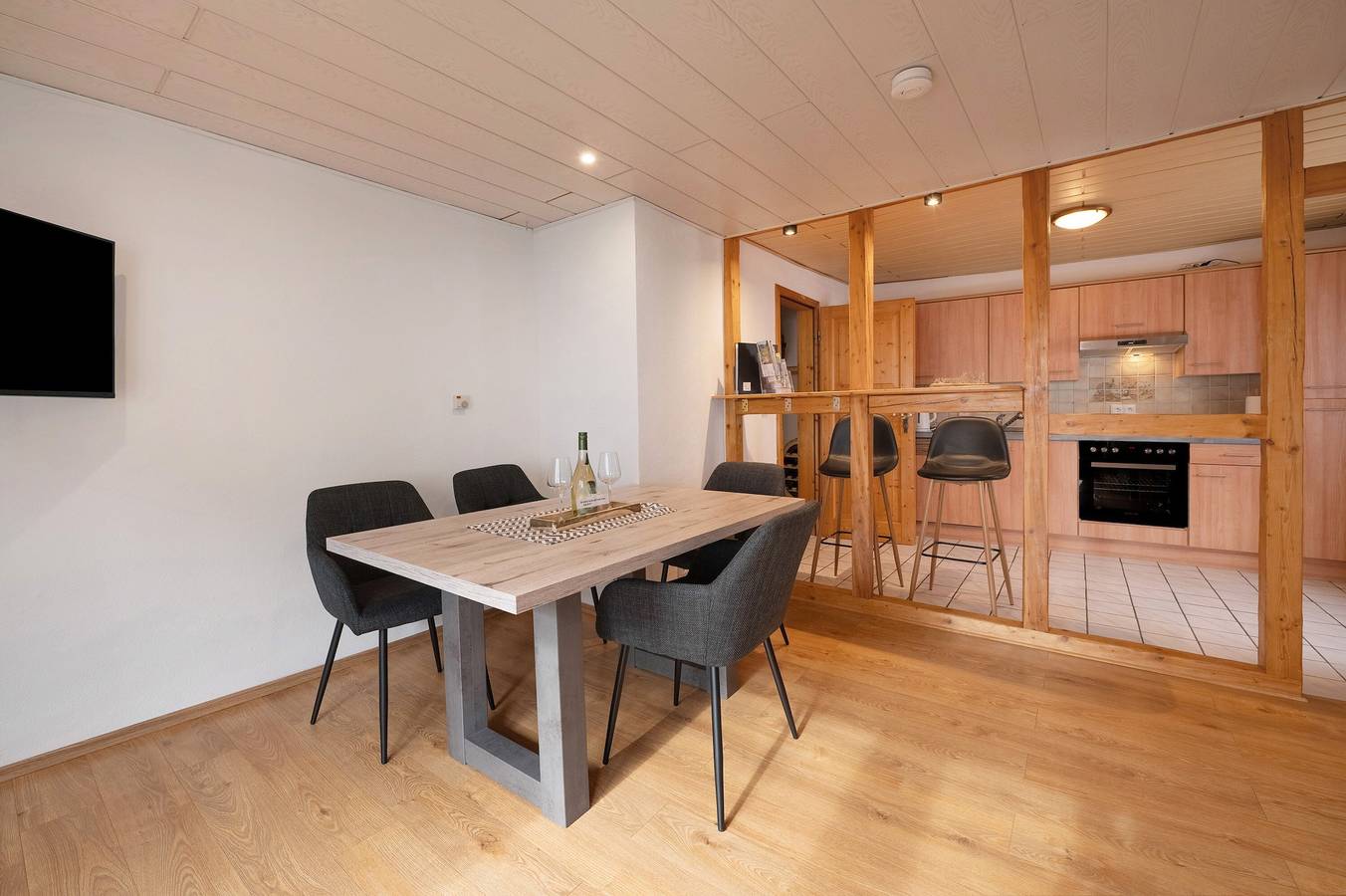 Ganze Wohnung, Ferienwohnung 'Kaamter Ferkelsmarkt' mit Wi-Fi in Zell Stadt (Mosel), Zell (Mosel)
