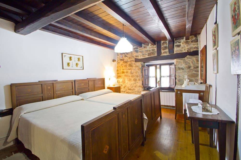 House of integral rent in the center of Cantabria. 8 people in La Serna, Arenas de Iguña
