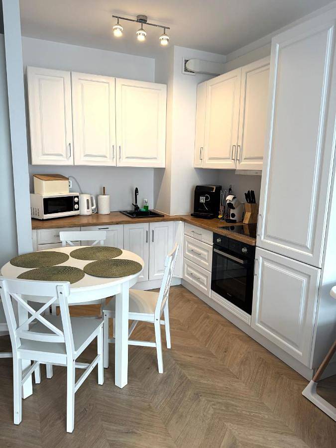 Apartament wakacyjny dla 5 osób, z balkon w Elk