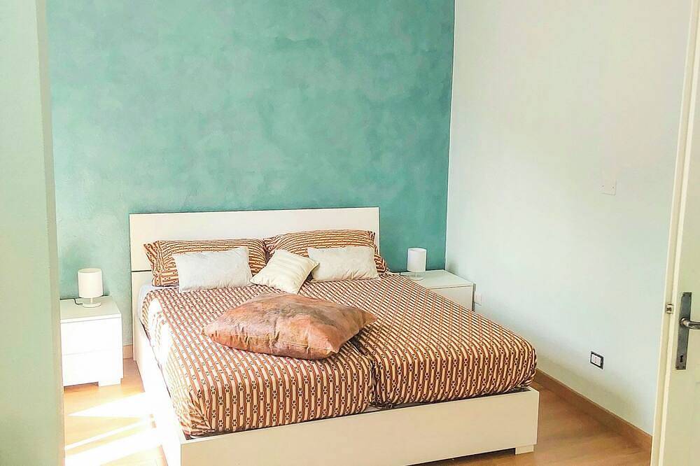 Ganze Wohnung, 2-Zimmer-Wohnung mit 3 Balkonen und fantastischer Seesicht in Cannero, Cannero Riviera