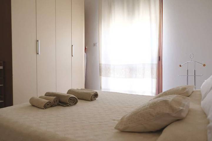 Appartamento intero, 100 metri dal mare, nella zona più bella della città, appartamento con terrazza in Mercede, Alghero