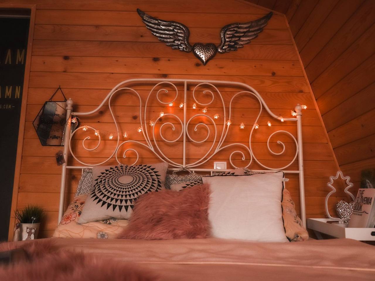 Cały apartament, Rustic Refuge Glamping with Hot-Tub and Sauna - Double room with Terrace in Karavanke in Pohorje, Lower Styria