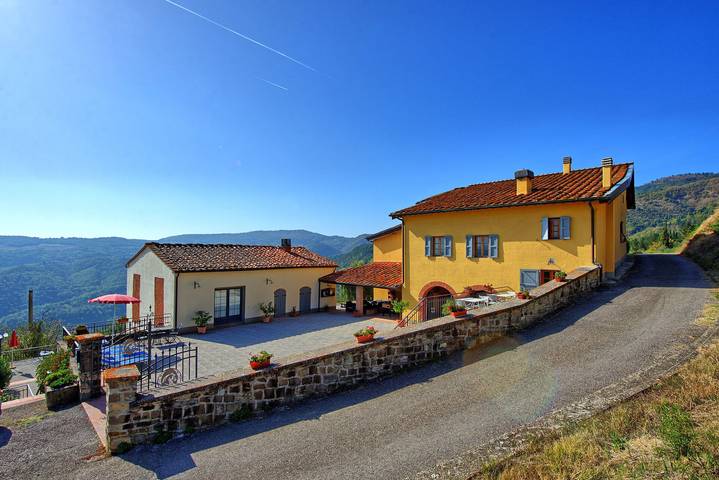 Location de vacances pour 6 personnes, avec piscine et jardin à Pontassieve - 3