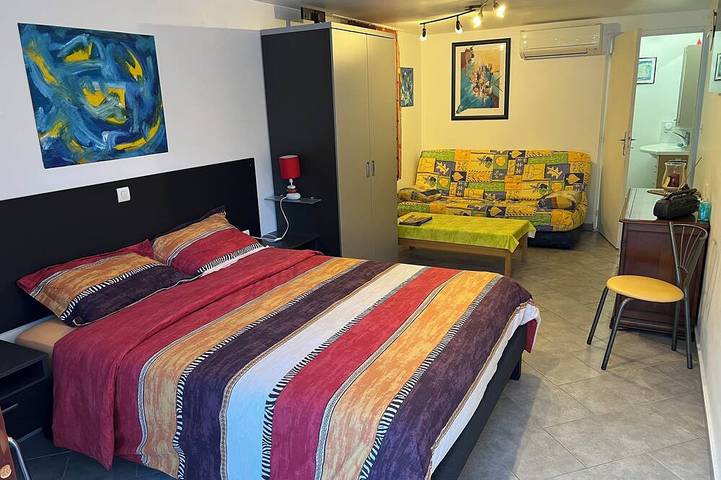 Location de vacances pour 2 personnes, avec terrasse et jardin à Saint-André - 2