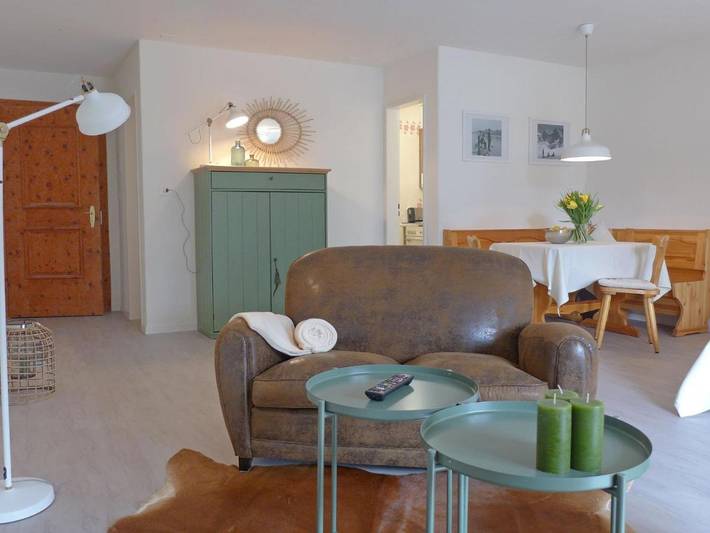 Ferienwohnung für 2 Personen, mit Balkon und Garten in Madulain