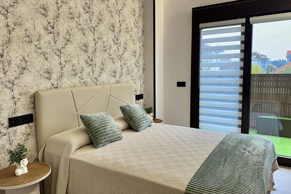 Ganze Wohnung, Flower Deluxe 2 - Complete Accommodation with Garden in Noja, Kantabrische Küste