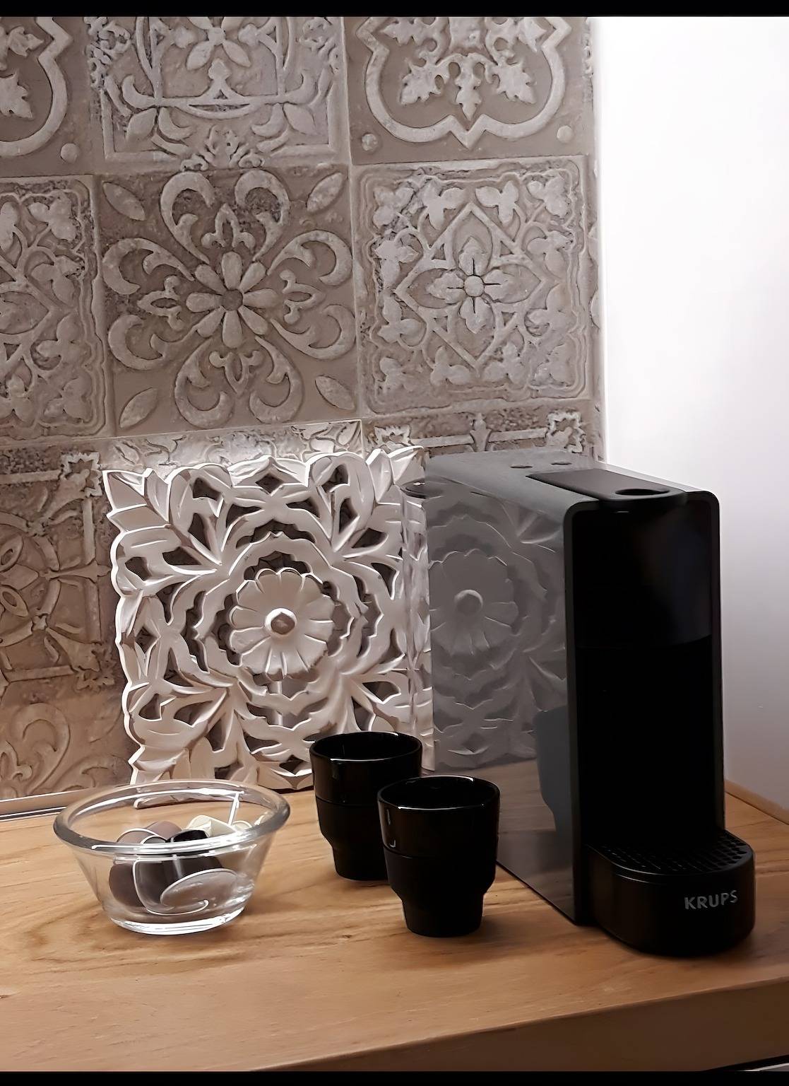 Hel leilighet, Apartment 'Sweet Rose Bairro Alto' with Balcony and Wi-Fi in Misericórdia, Lisboa