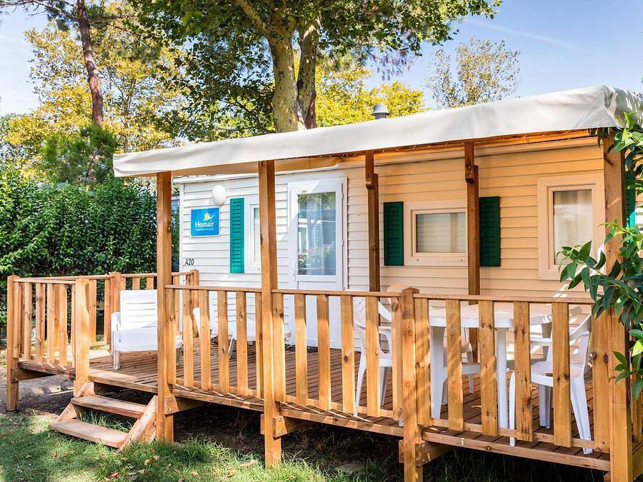 Camping Les Salins de la Gardiole (Anciennement L'Europe) - Mobilhome 6 personnes - Classique | 2 Chambres | 4/6 Couchages | Terrasse semi-couverte | 1 Salle de bain | Climatisation in Vic-la-Gardiole, Côte d'Améthyste