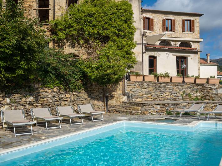 Appartamento intero, Il Vecchio Mulino in Prelà, Riviera di Ponente
