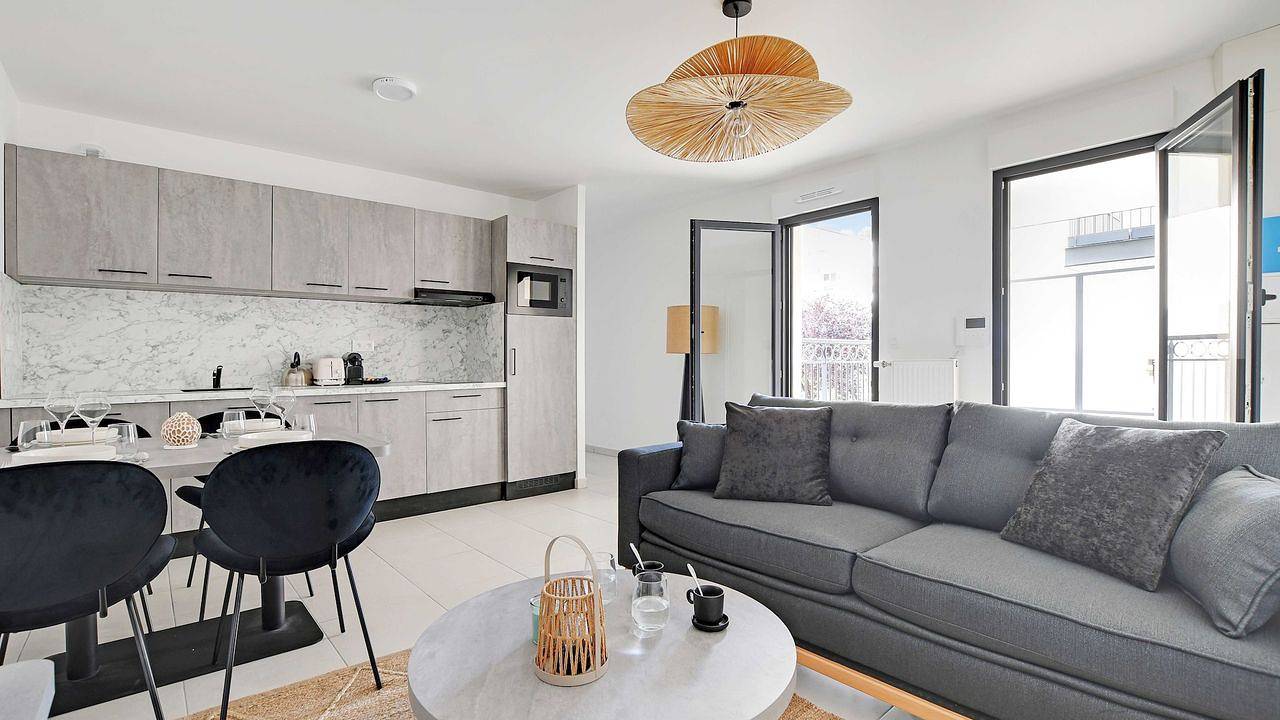 Appartement de vacances entier, Ferienwohnung mit Schlafzimmer in Suresnes in Suresnes, Hauts-de-Seine