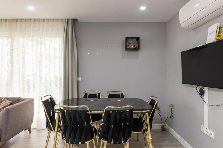 Location de vacances pour 6 personnes, avec vue et piscine ainsi que jardin et bassin pour enfant à Antalya - 4