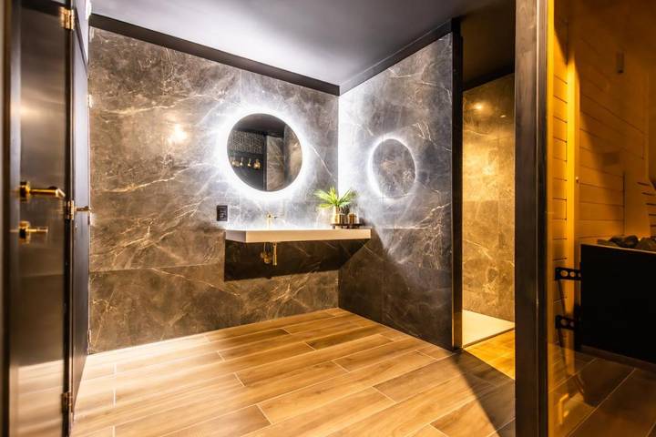 Chambre d’hôte pour 2 personnes, avec Balcon ainsi que Jacuzzi et Sauna à Thuin - 2