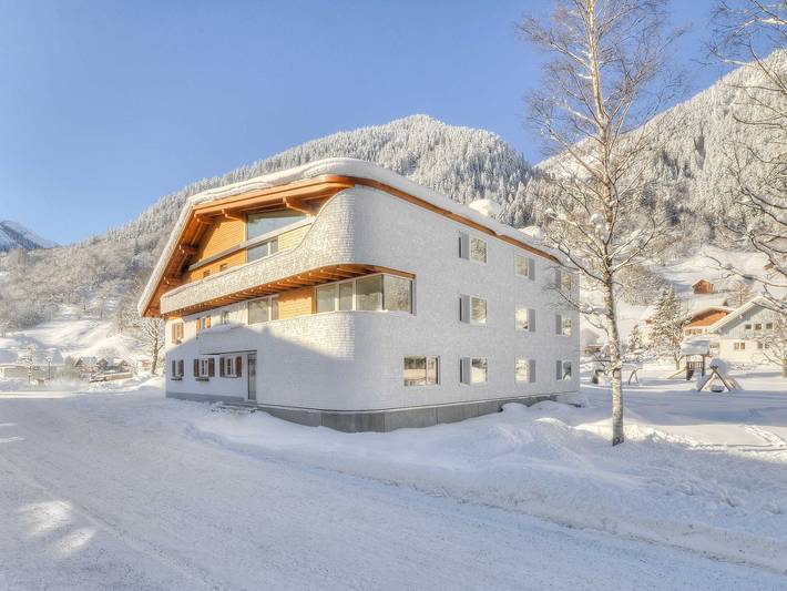 Hotel für 3 Personen, mit Garten und Sauna sowie Balkon im Brandnertal