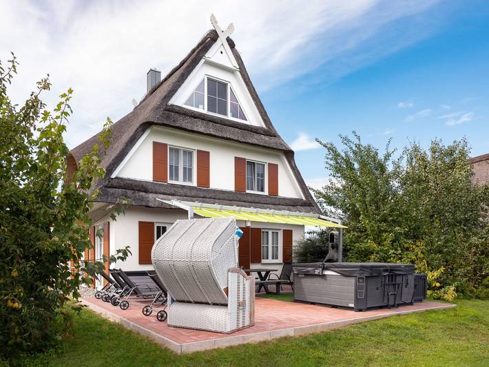 Ferienhaus für 8 Personen, mit Pool und Garten in Hohenkirchen - 2