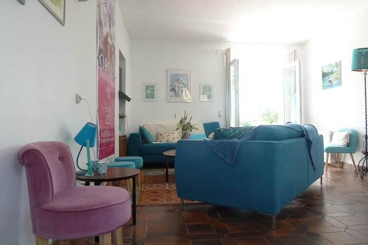 Gîte pour 8 personnes, avec jardin
