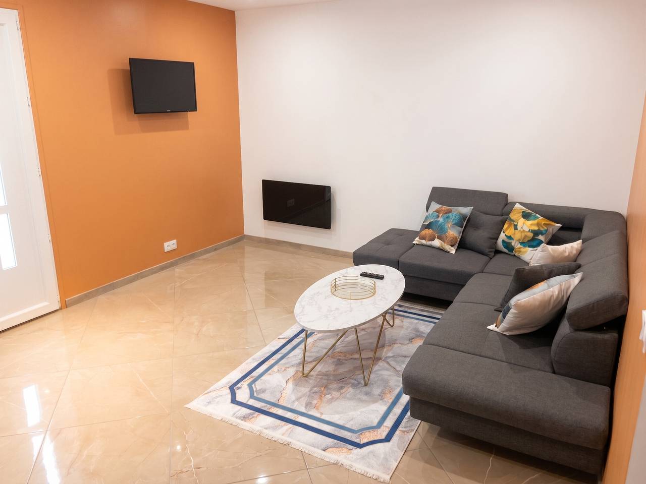 Appartement entier, Appartement spacieux et cosy à Drap, 65 m², jardin in Drap, Côte méditerranéenne (France)