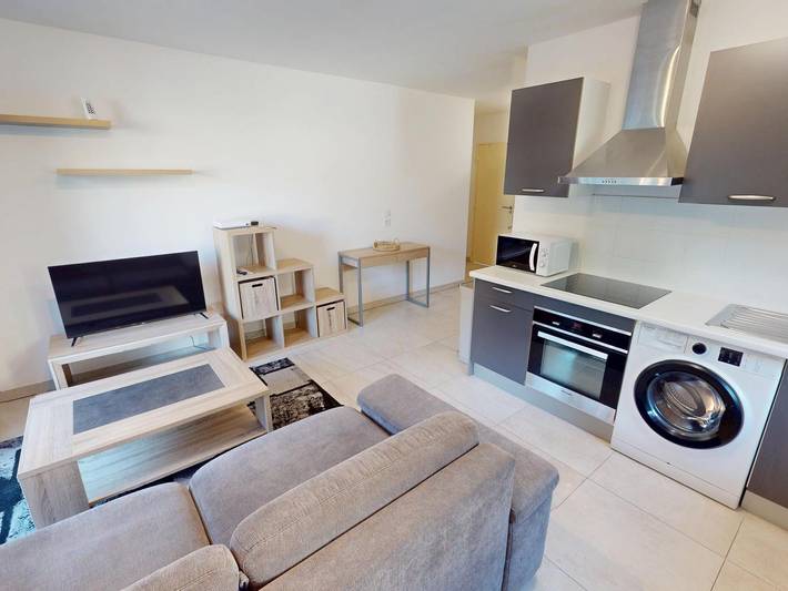 Gîte pour 4 personnes, avec balcon dans Carnolès - 2