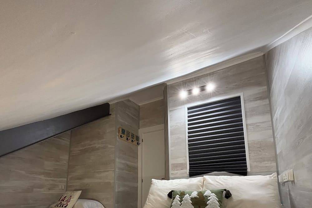 Entire apartment, Apartment Sierra Nevada Biznaga Nevada with the best views. Free pets in Sierra Nevada Ski Resort, Monachil