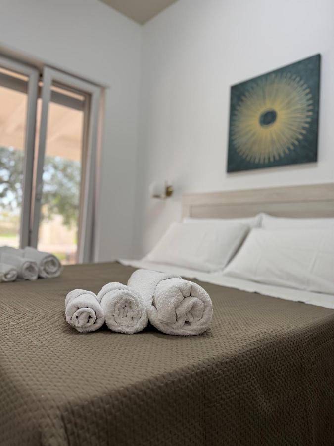 Location de vacances pour 2 personnes, avec vue ainsi que jardin et terrasse à Torre Santa Susanna - 2