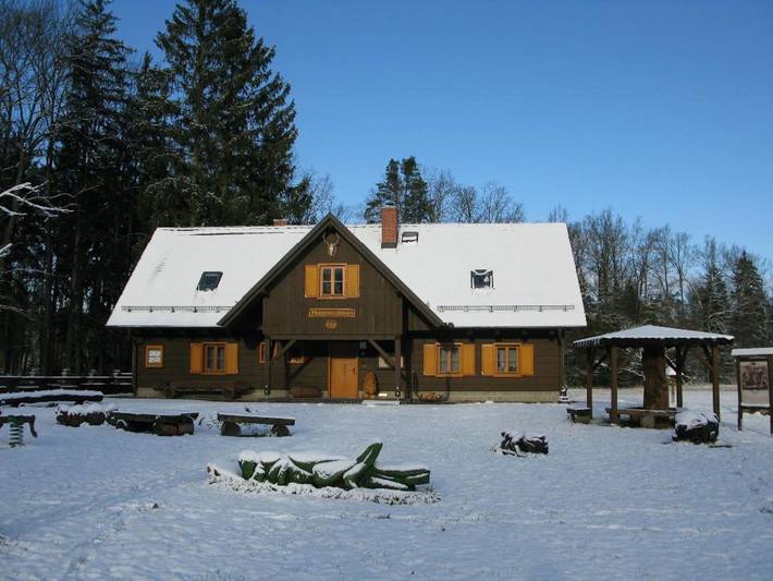 Vacation rental for 12 people, with yard and terrace in Czech Republic