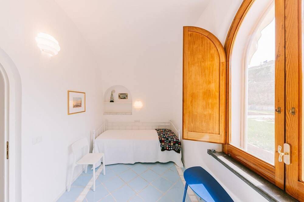 Ganze Wohnung, Located at Ravello's center, at 1' walk from the bus station & shopping area. in Ravello, Amalfiküste