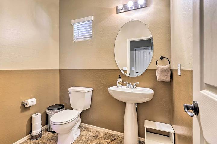 Vacation rental for 12 people, with terrace and hot tub in Maricopa