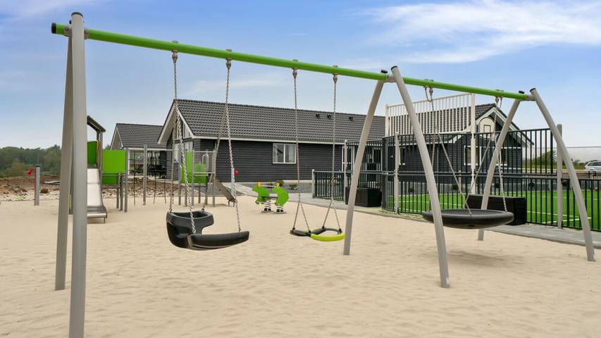 Ferienhaus für 30 Personen, mit Terrasse und Garten sowie Sauna in Hostrup Strand