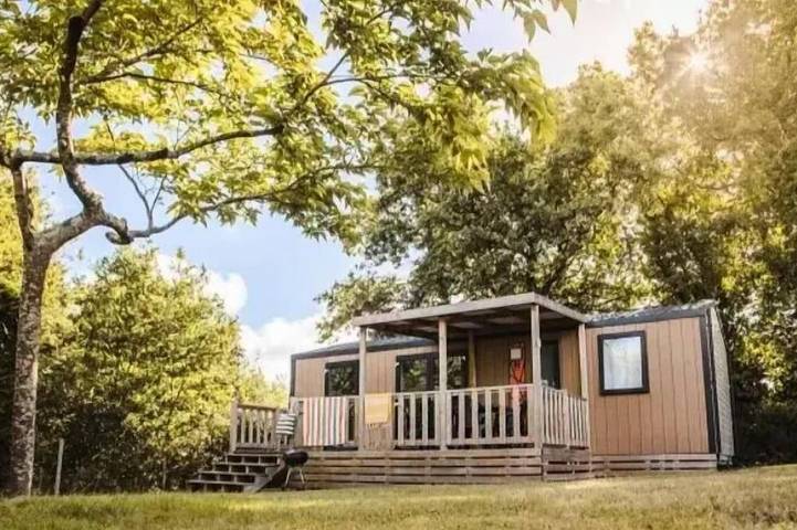 Camping pour 6 personnes à Saint-Julien-des-Landes