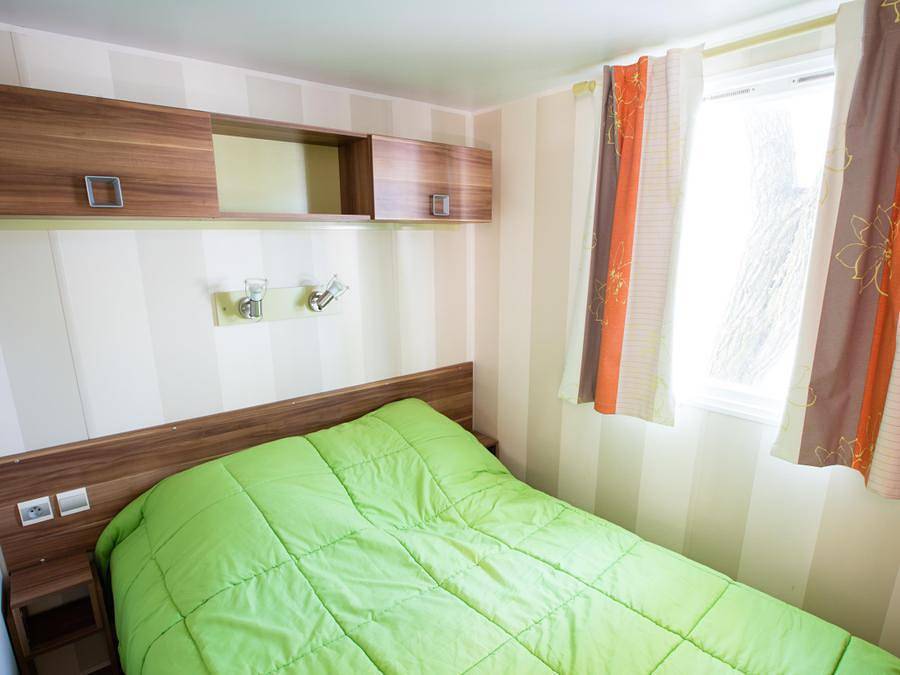 Camping La Nouzarède - Mobilhome 4 personnes - 30m² - 2 chambres in Joyeuse, Parc naturel régional des Monts d'Ardèche