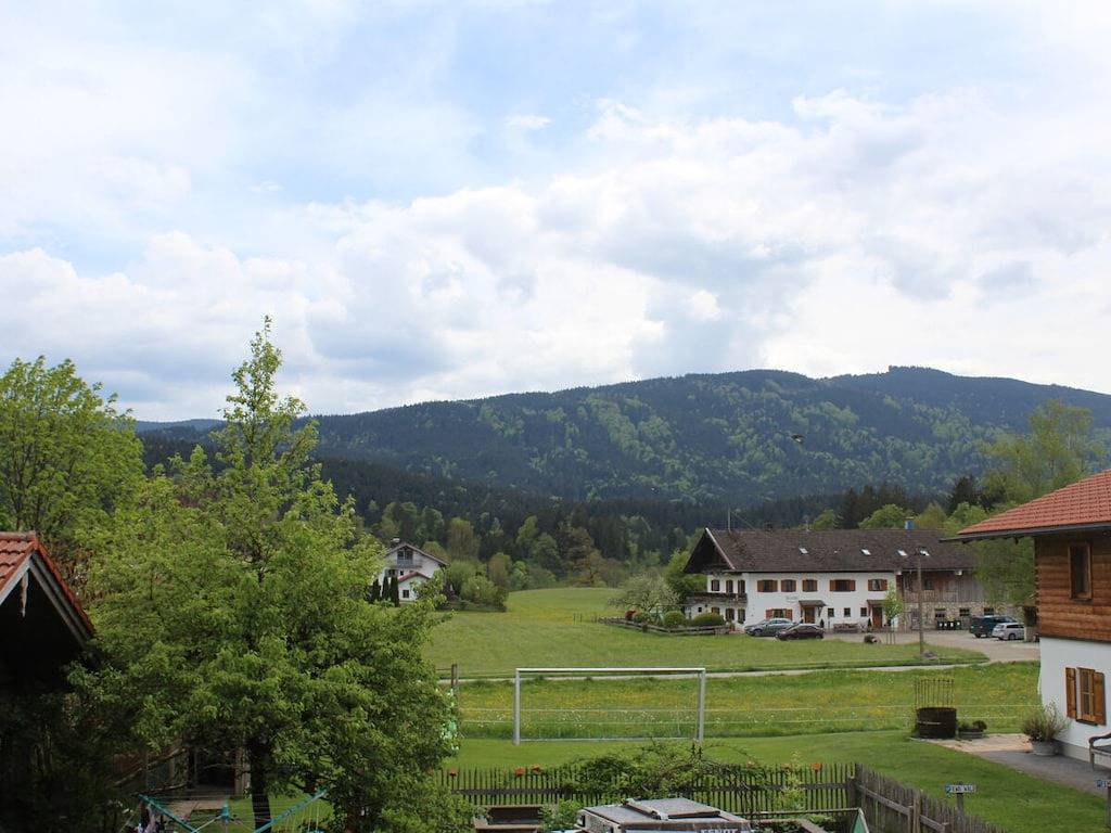 Ferienwohnung mit 1 Schlafzimmer in Reichersbeuern, Tölzer Land
