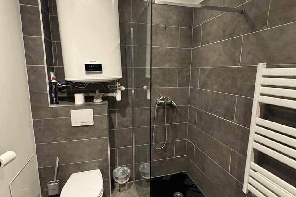 Appartement entier, Grand Studio climatisé - 4 personnes in Carcassonne, Région de Carcassonne
