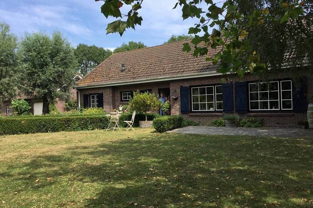 Wohnung 90m2 im Landhaus am Wasser in Niederländische Nordsee