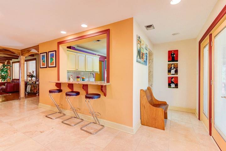 Vacation house for 12 people, with yard in Hot Springs