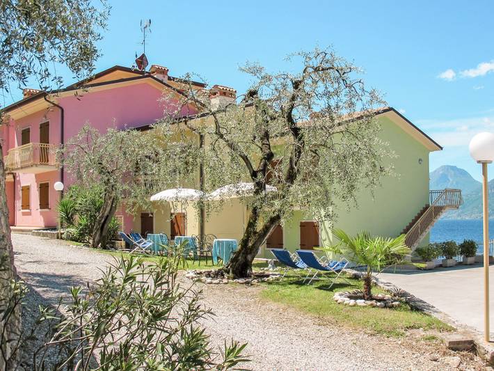 Ferienwohnung für 6 Personen, mit Terrasse und Seeblick sowie Garten am Gardasee - 3
