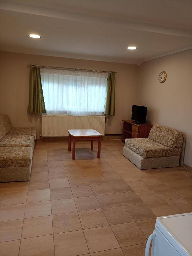 Ferienwohnung für 3 Personen, mit Balkon und Terrasse sowie Garten und Pool in Gyenesdias - 4