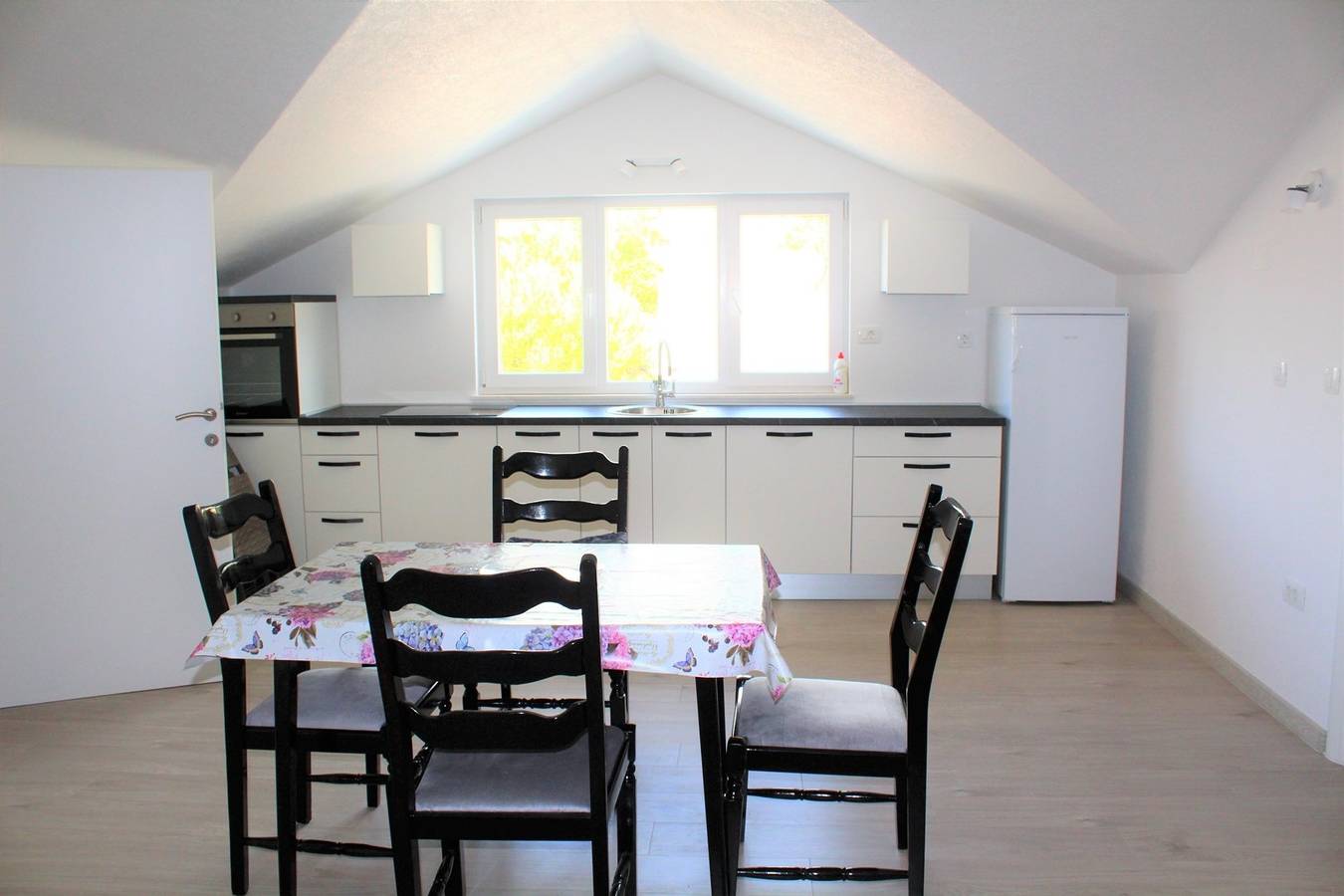 Hel leilighet, One-bedroom apartment with sea view in Primosten, Šibenik-Knin