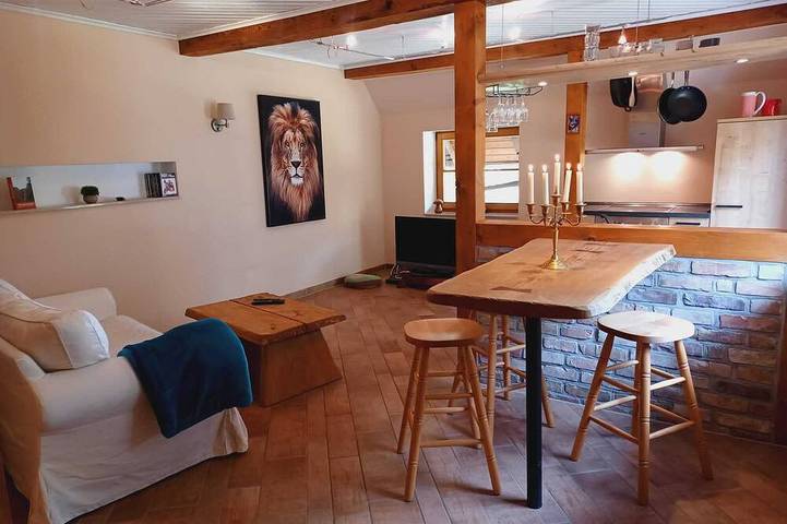 Ferienwohnung für 2 Personen, mit Garten und Whirlpool